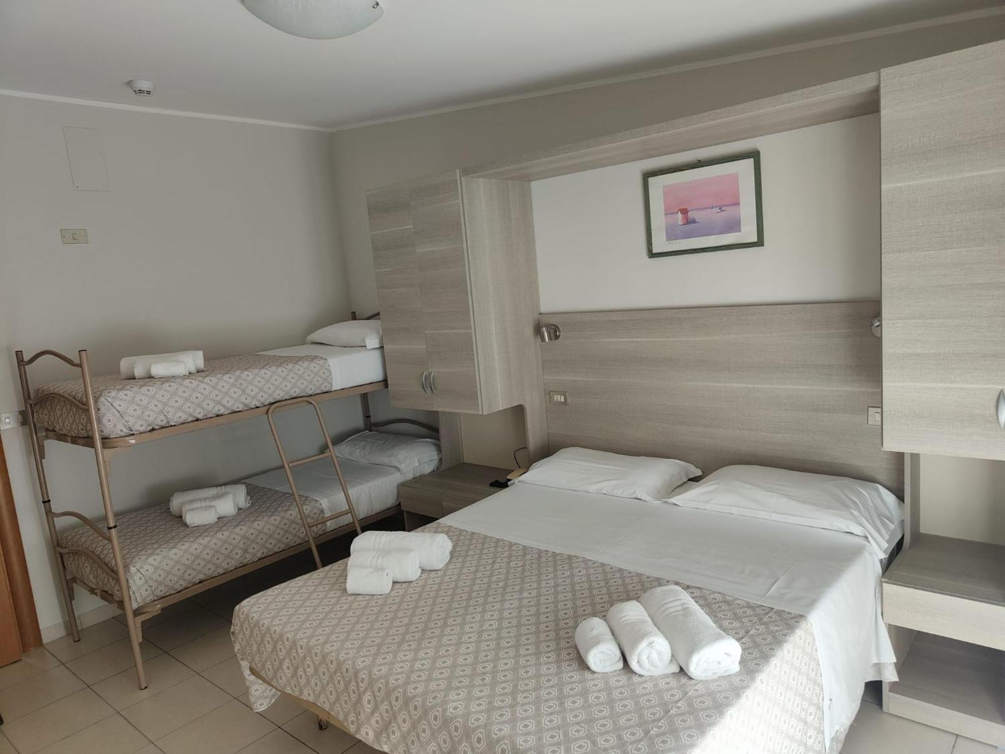 Hotel Gioiella Rímini Habitación foto